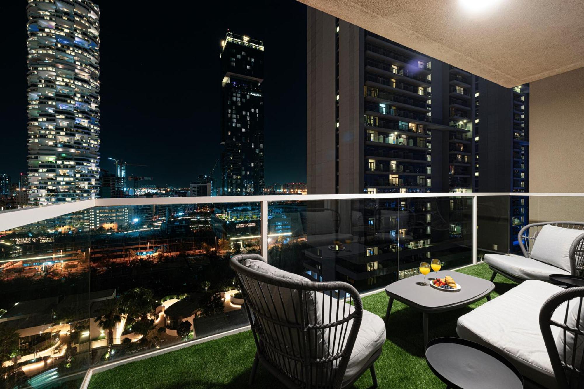 Smartstay At Zaya Hameni - Modern Luxury - Unique In Jvc Apartment