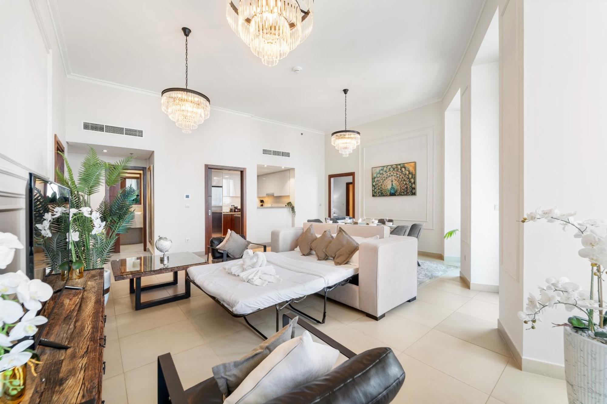 First Class 2br With Full Skyline & Sea View Apartment