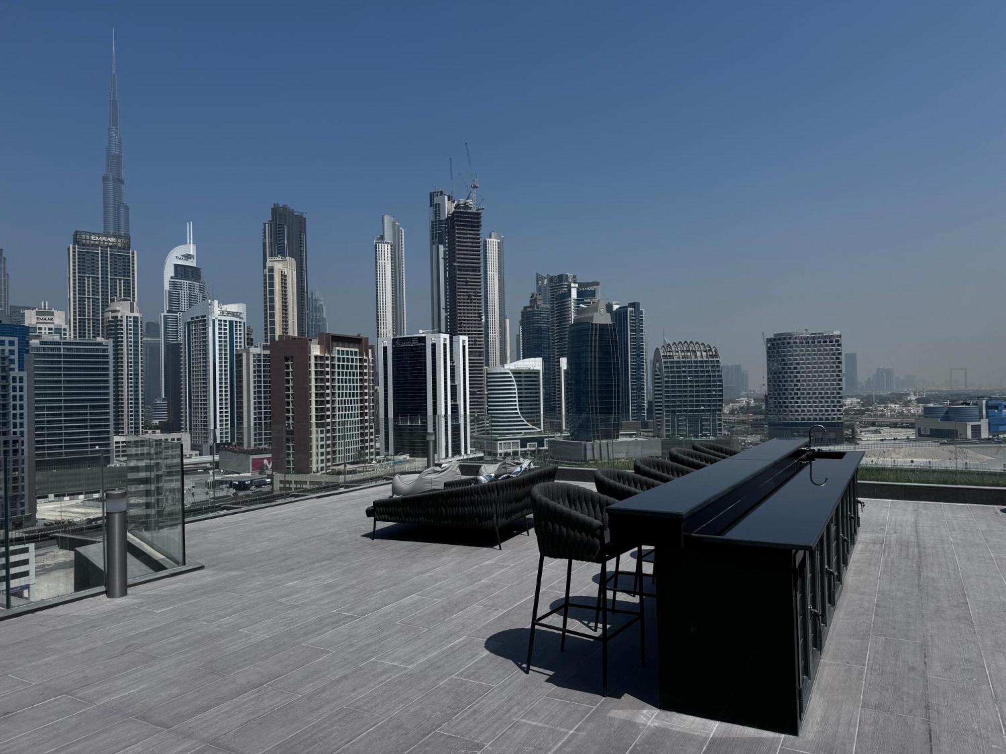 Quite Luxury Burj Khalifa View Apartment *