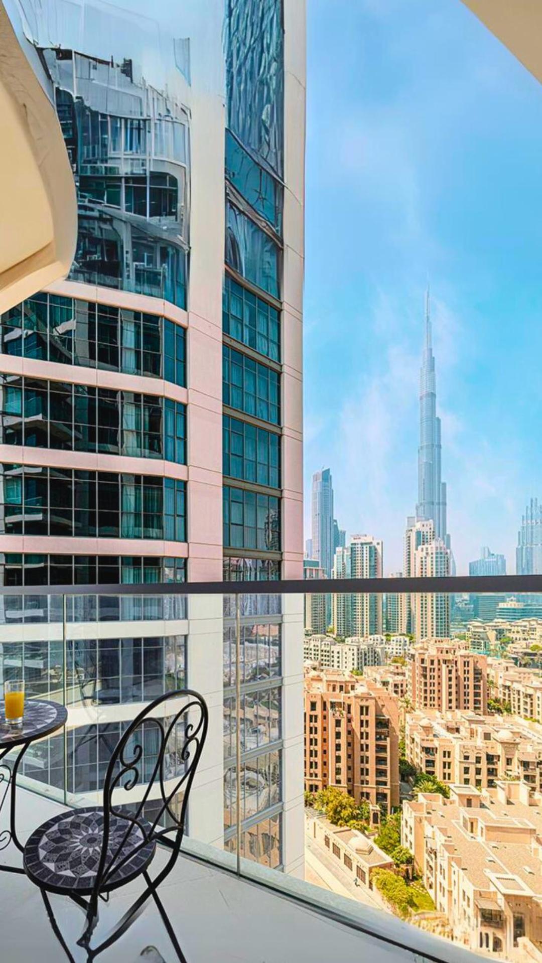 Full Burj Khalifa View - 9 Min Walk To Mall & Fountain - Luxury 1 Bedroom - Gym - Pool Dubai