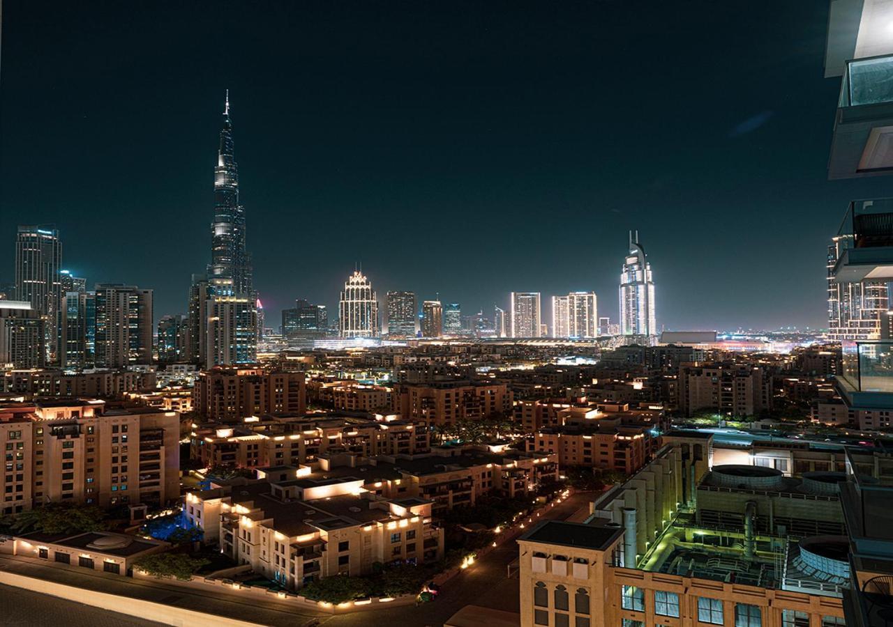 Full Burj Khalifa View - 9 Min Walk To Mall & Fountain - Luxury 1 Bedroom - Gym - Pool Apartment