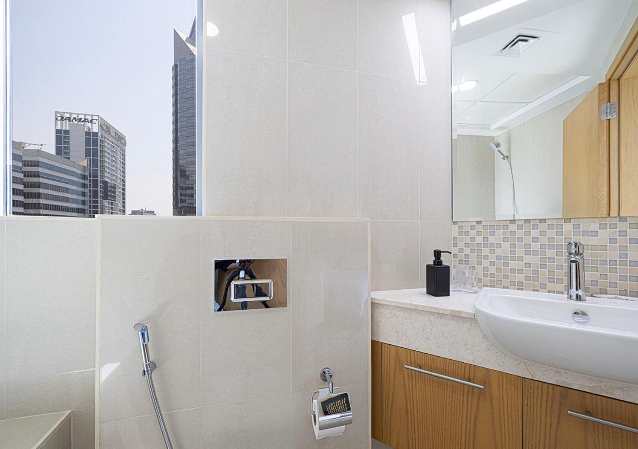 Full Burj Khalifa View - 9 Min Walk To Mall & Fountain - Luxury 1 Bedroom - Gym - Pool *