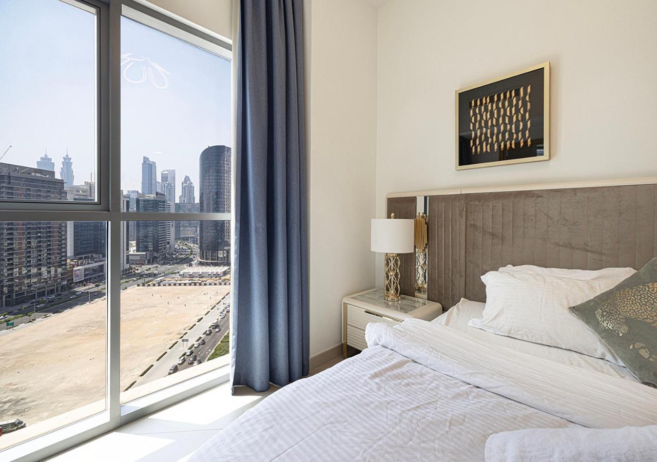 Full Burj Khalifa View - 9 Min Walk To Mall & Fountain - Luxury 1 Bedroom - Gym - Pool *