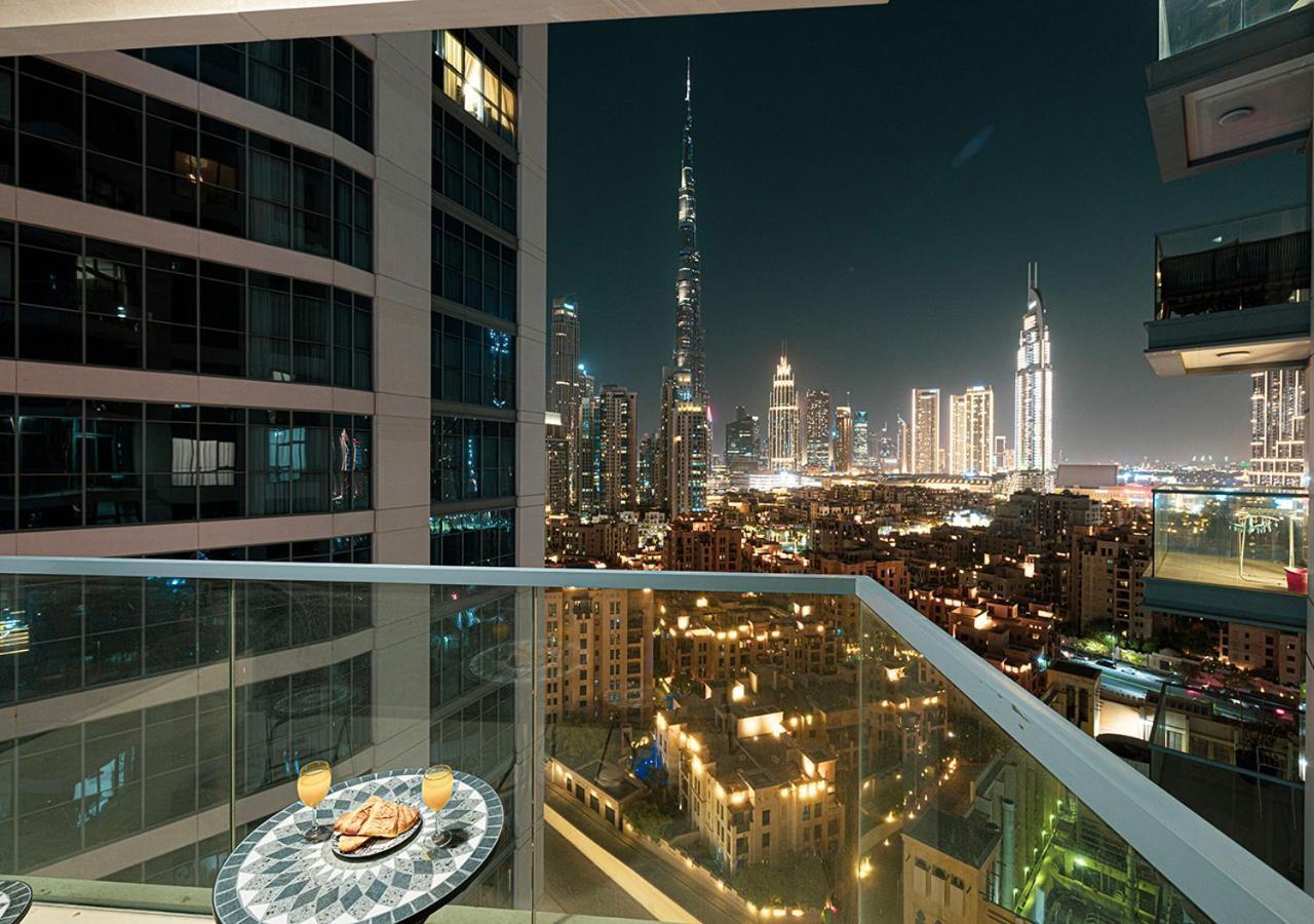Full Burj Khalifa View - 9 Min Walk To Mall & Fountain - Luxury 1 Bedroom - Gym - Pool Dubai