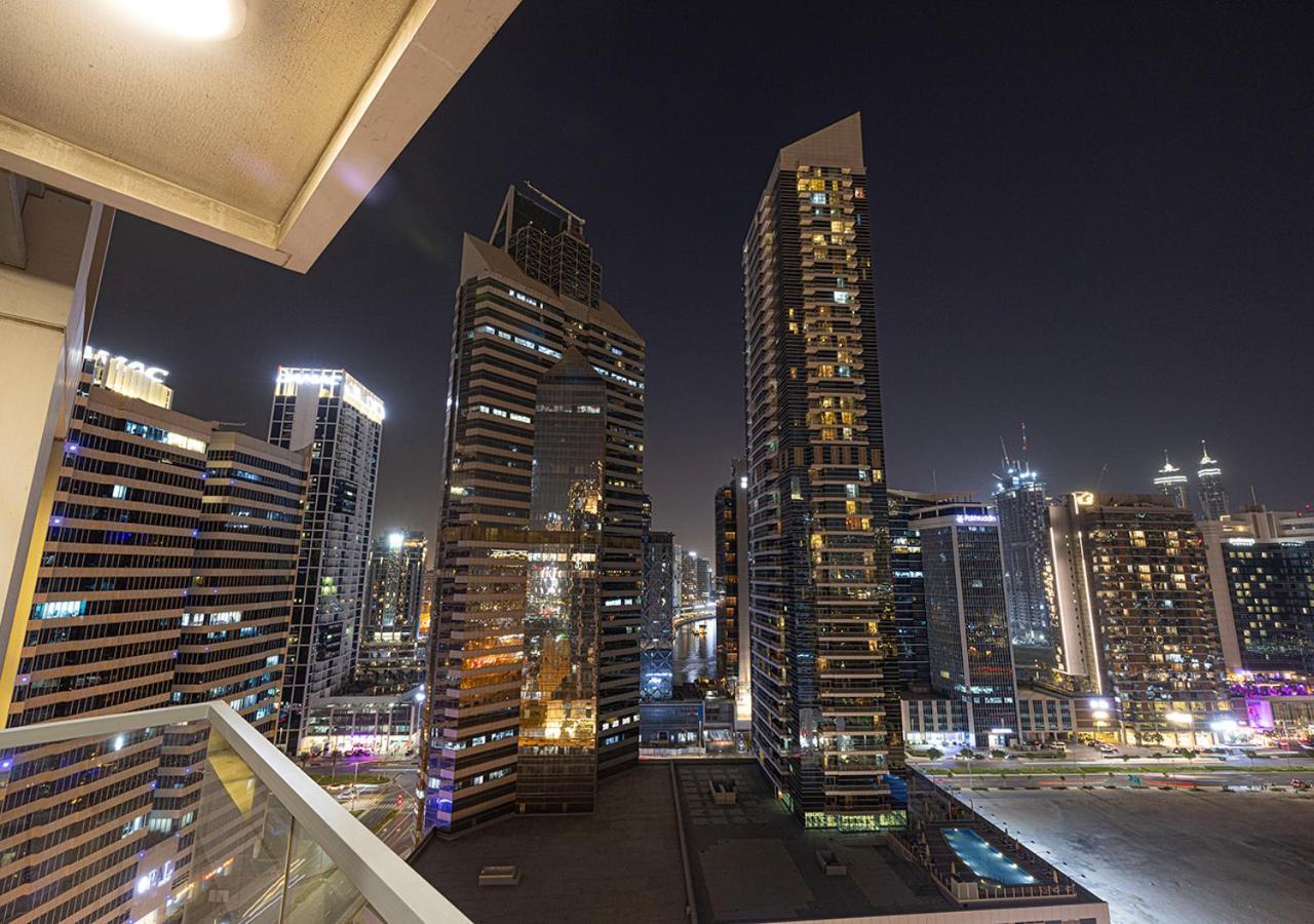 Full Burj Khalifa View - 9 Min Walk To Mall & Fountain - Luxury 1 Bedroom - Gym - Pool *