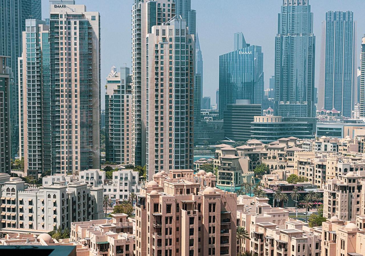 Full Burj Khalifa View - 9 Min Walk To Mall & Fountain - Luxury 1 Bedroom - Gym - Pool Apartment Dubai