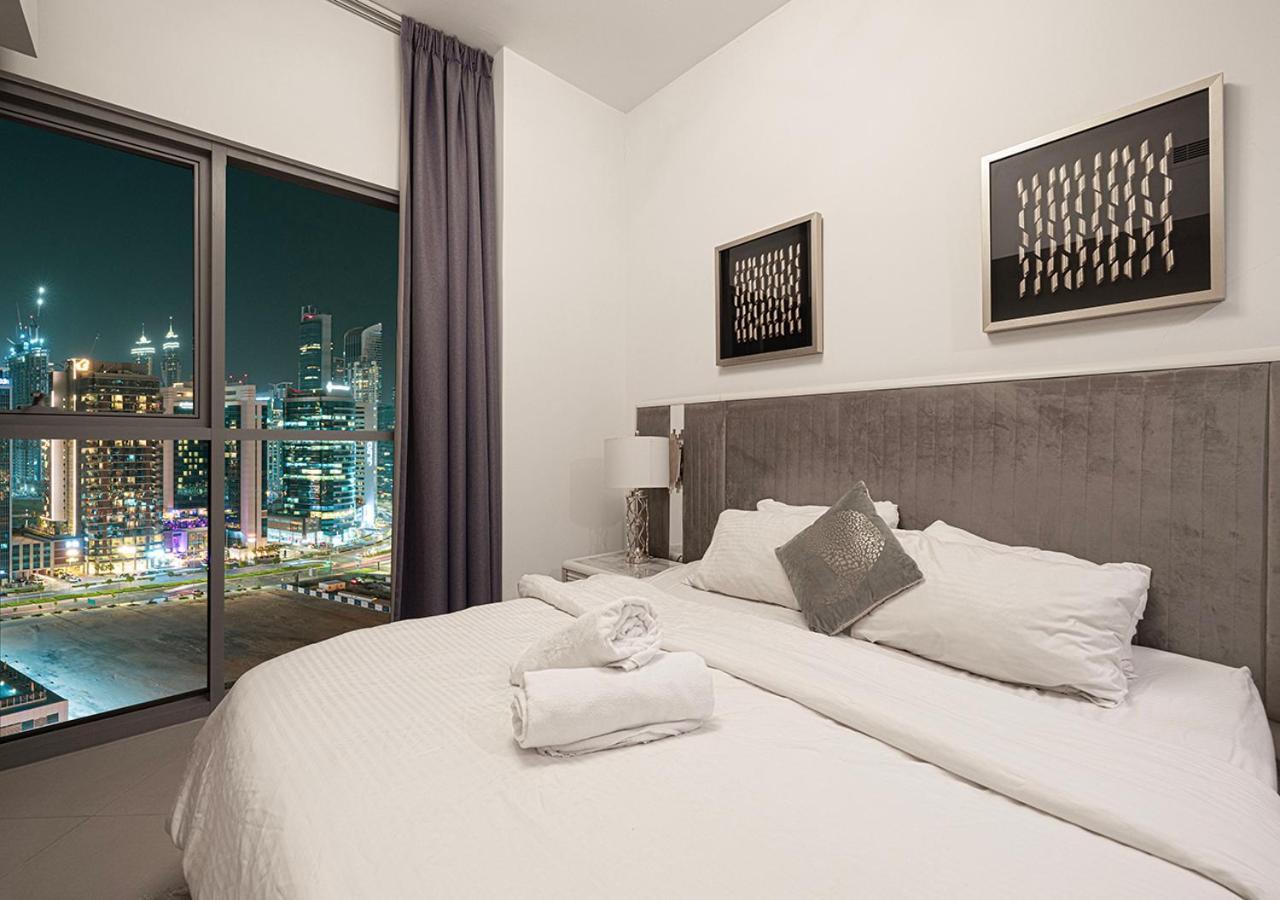 Apartment Full Burj Khalifa View - 9 Min Walk To Mall & Fountain - Luxury 1 Bedroom - Gym - Pool