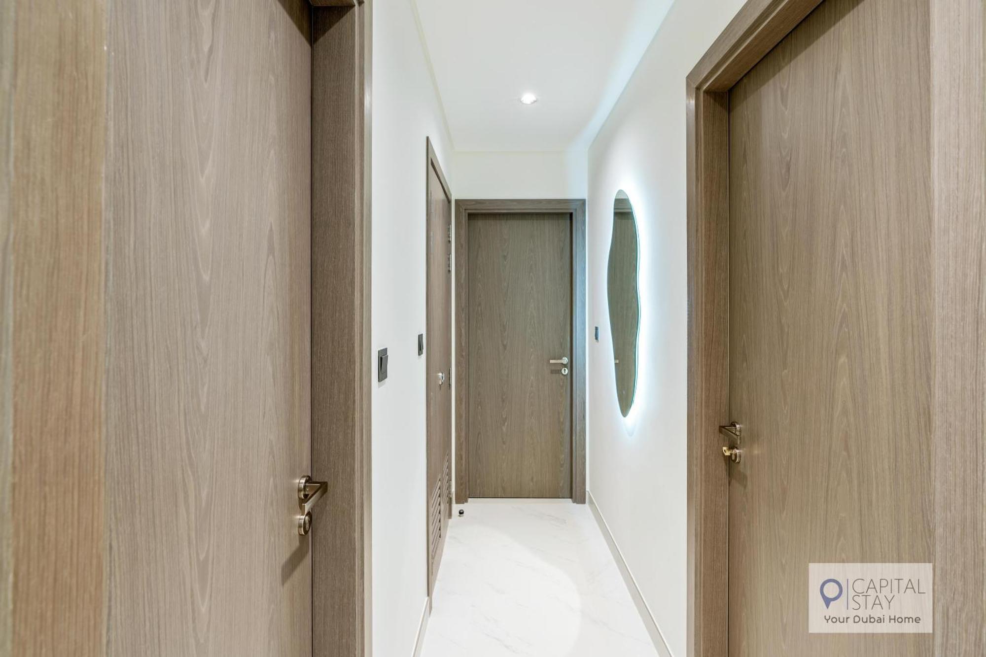 Apartment 2 Bed In District One - Lagoon Views