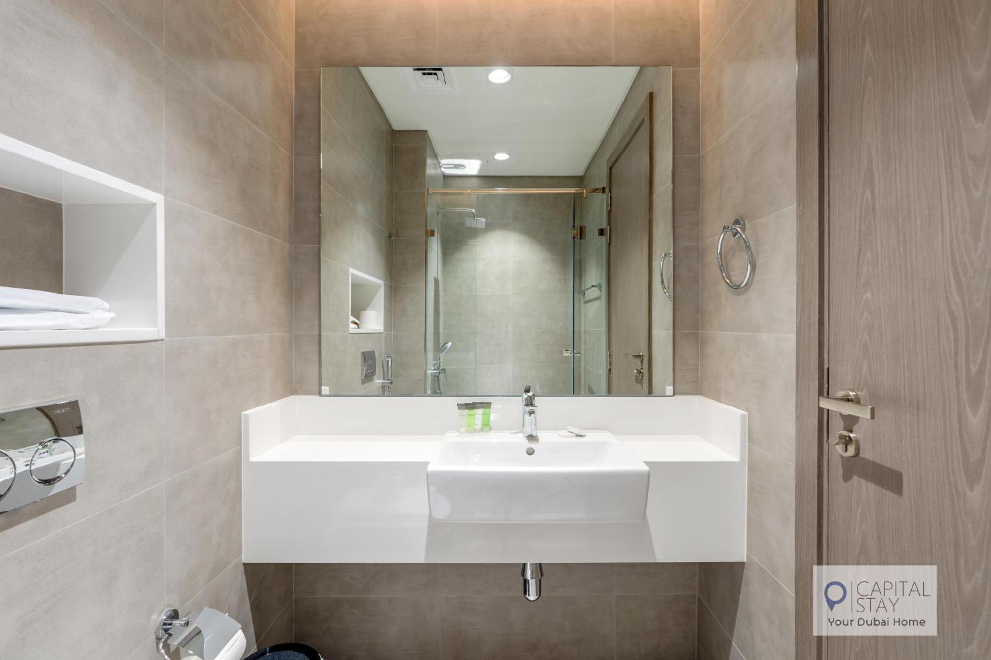 Apartment 2 Bed In District One - Lagoon Views Dubai