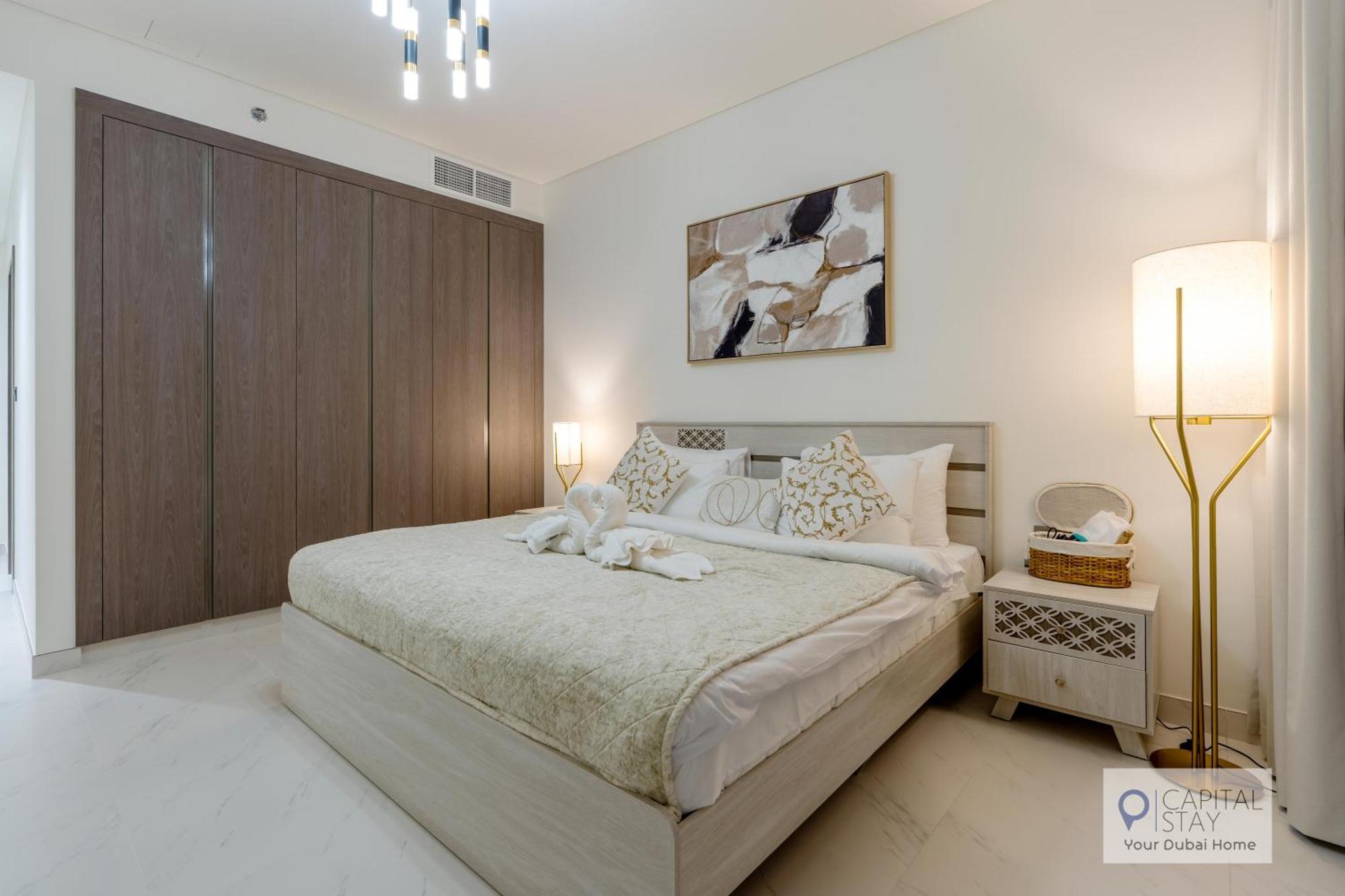 2 Bed In District One - Lagoon Views Apartment *