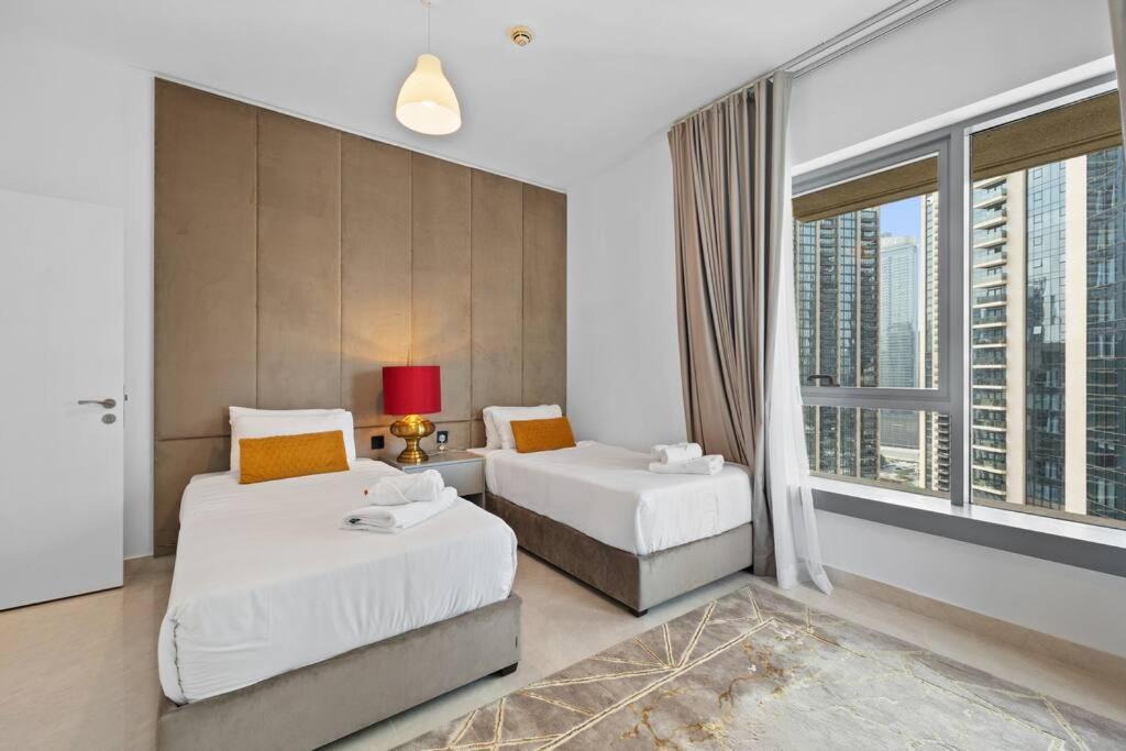 Bellavista - 29 Blvd - 2 Bedroom Fabulous Fountain View * Dubai
