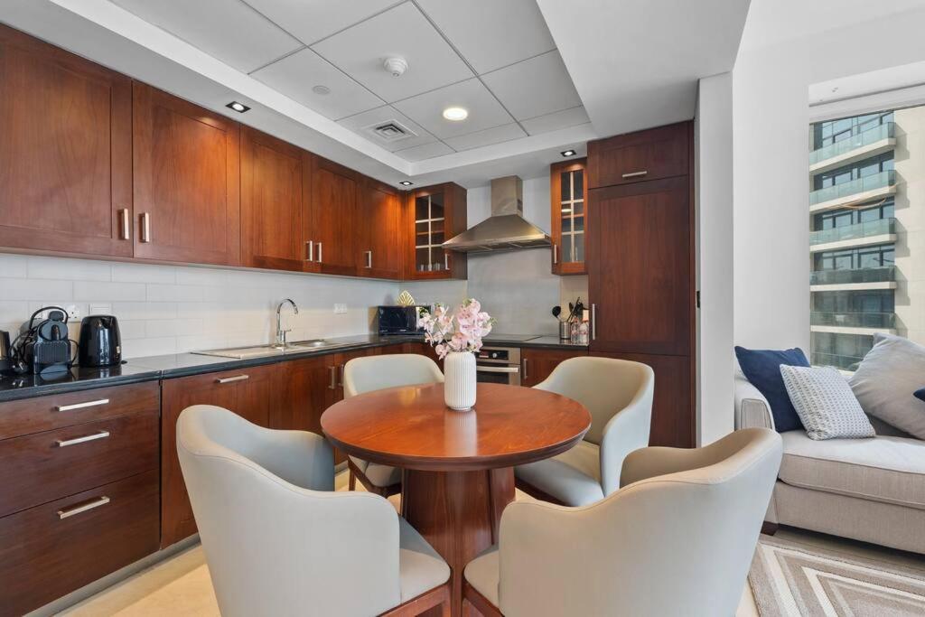 Bellavista - 29 Blvd - 2 Bedroom Fabulous Fountain View Apartment
