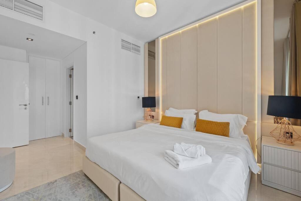 Bellavista - 29 Blvd - 2 Bedroom Fabulous Fountain View Apartment Dubai