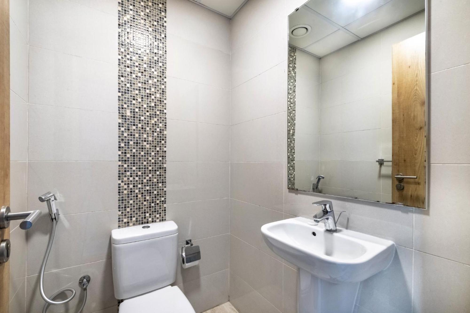 Shoresinn - Waterfront In Heart Of Marina Apartment Dubai