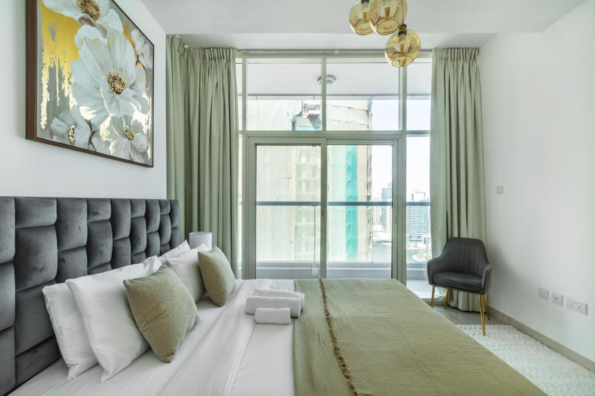 Shoresinn - Waterfront In Heart Of Marina * Dubai