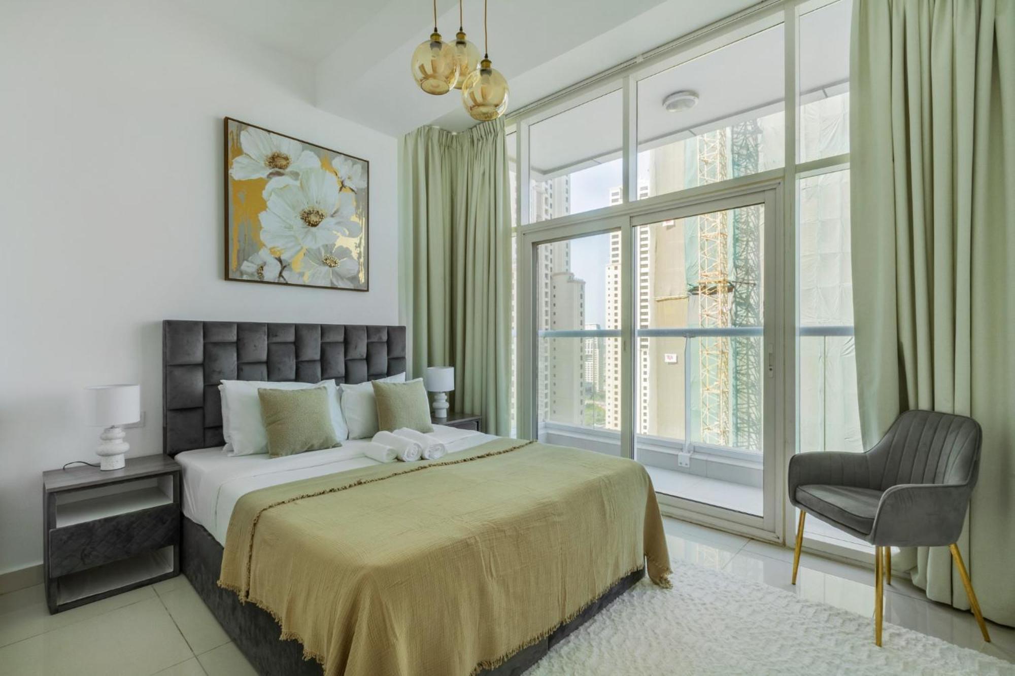 Shoresinn - Waterfront In Heart Of Marina Apartment Dubai
