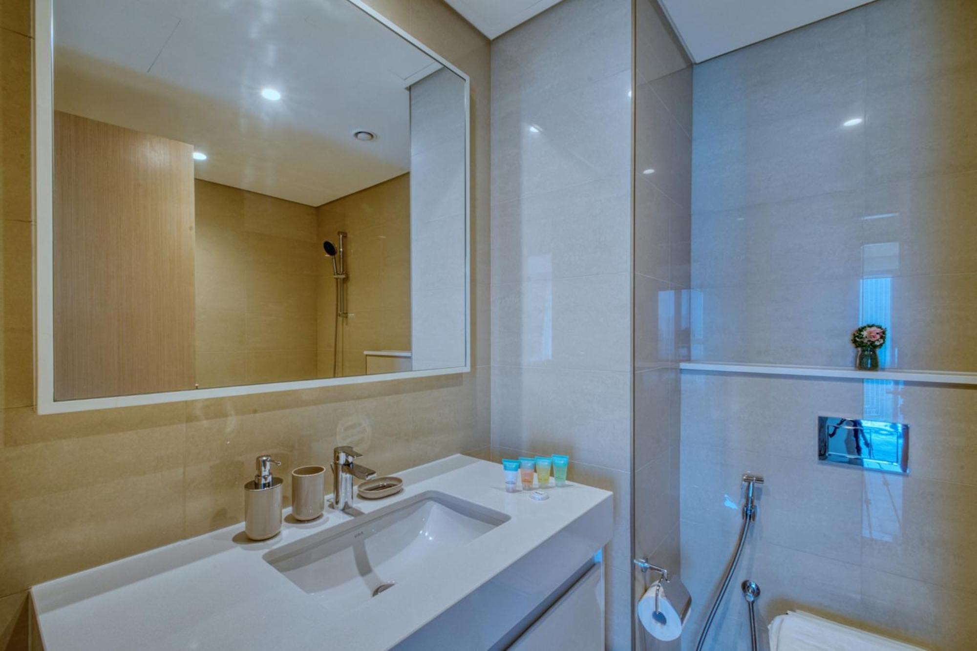 Full Burj Khalifa & Fountain View, 3-min To Mall, High Floor, Burj Royale By Emaar Apartment