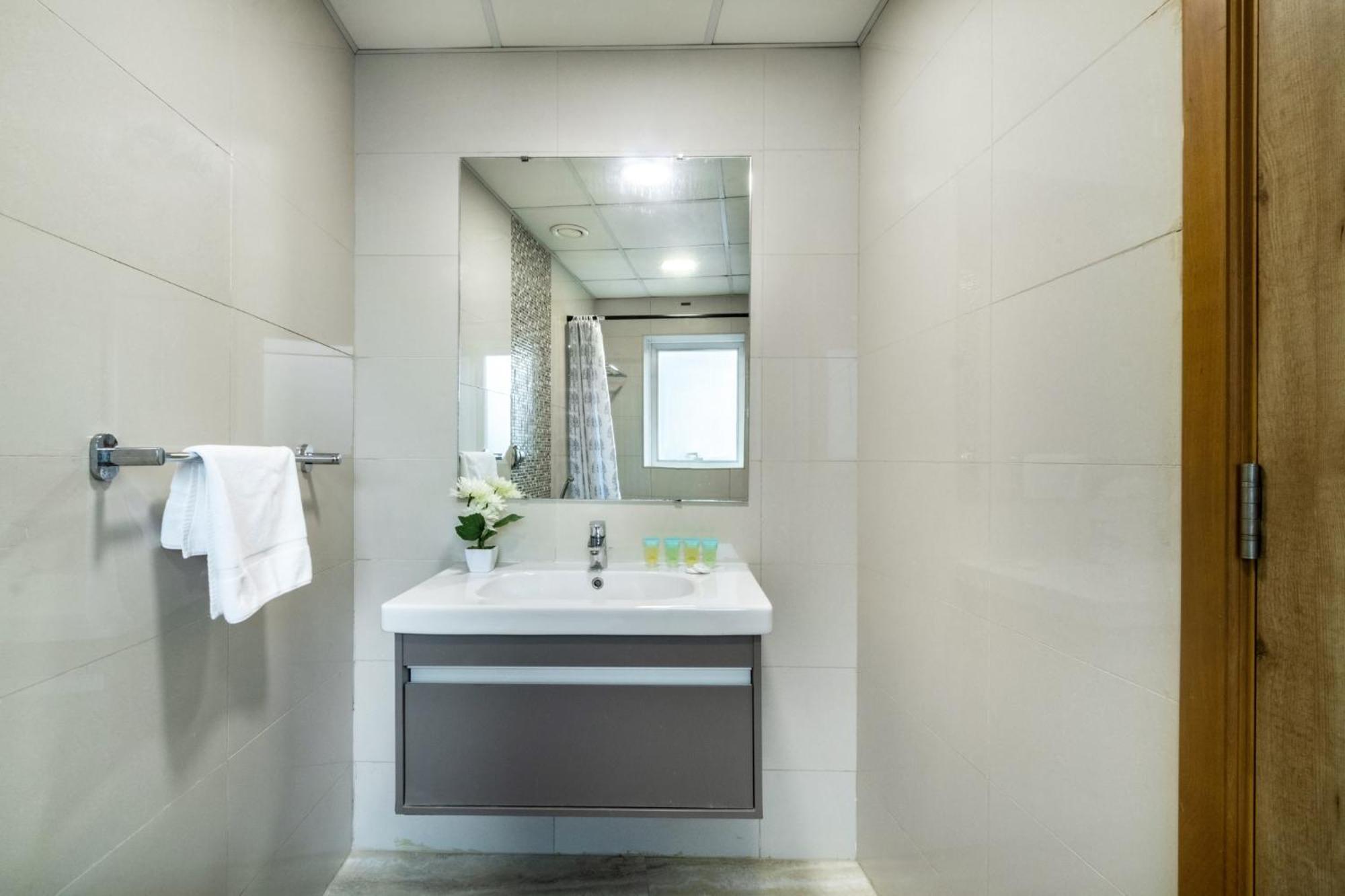 Shoresinn - Stellar 2br With Charming Marina View * Dubai
