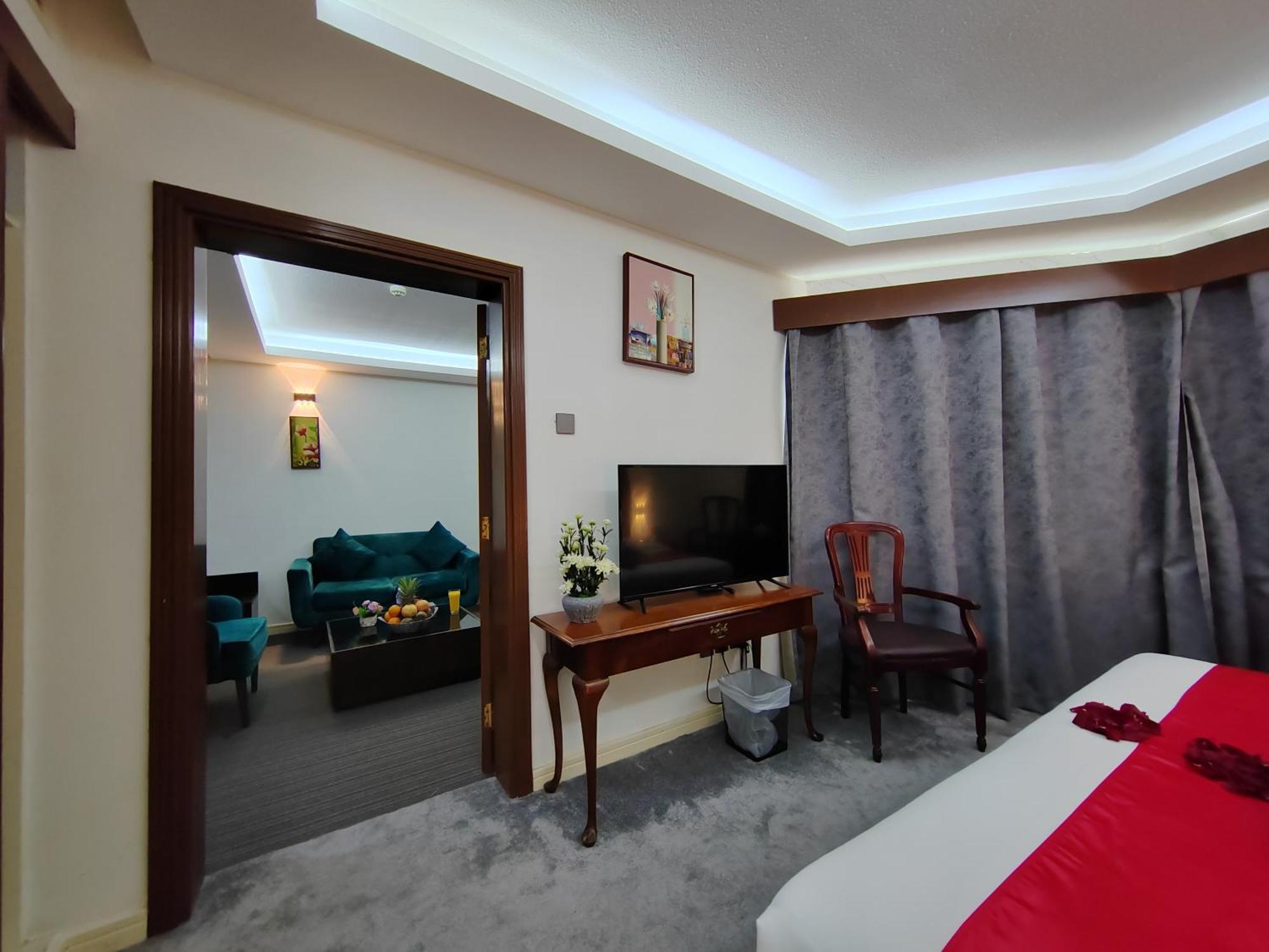Hotel Le Paradise Palace 3*