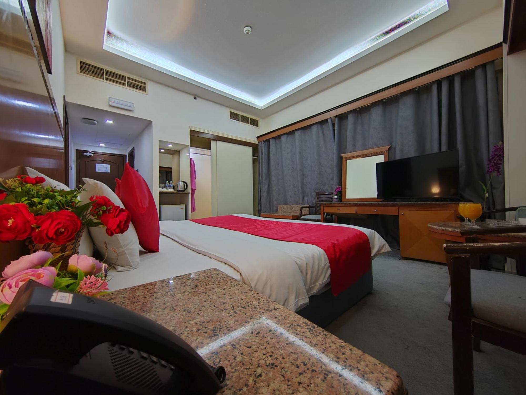 Le Paradise Palace Hotel 3*