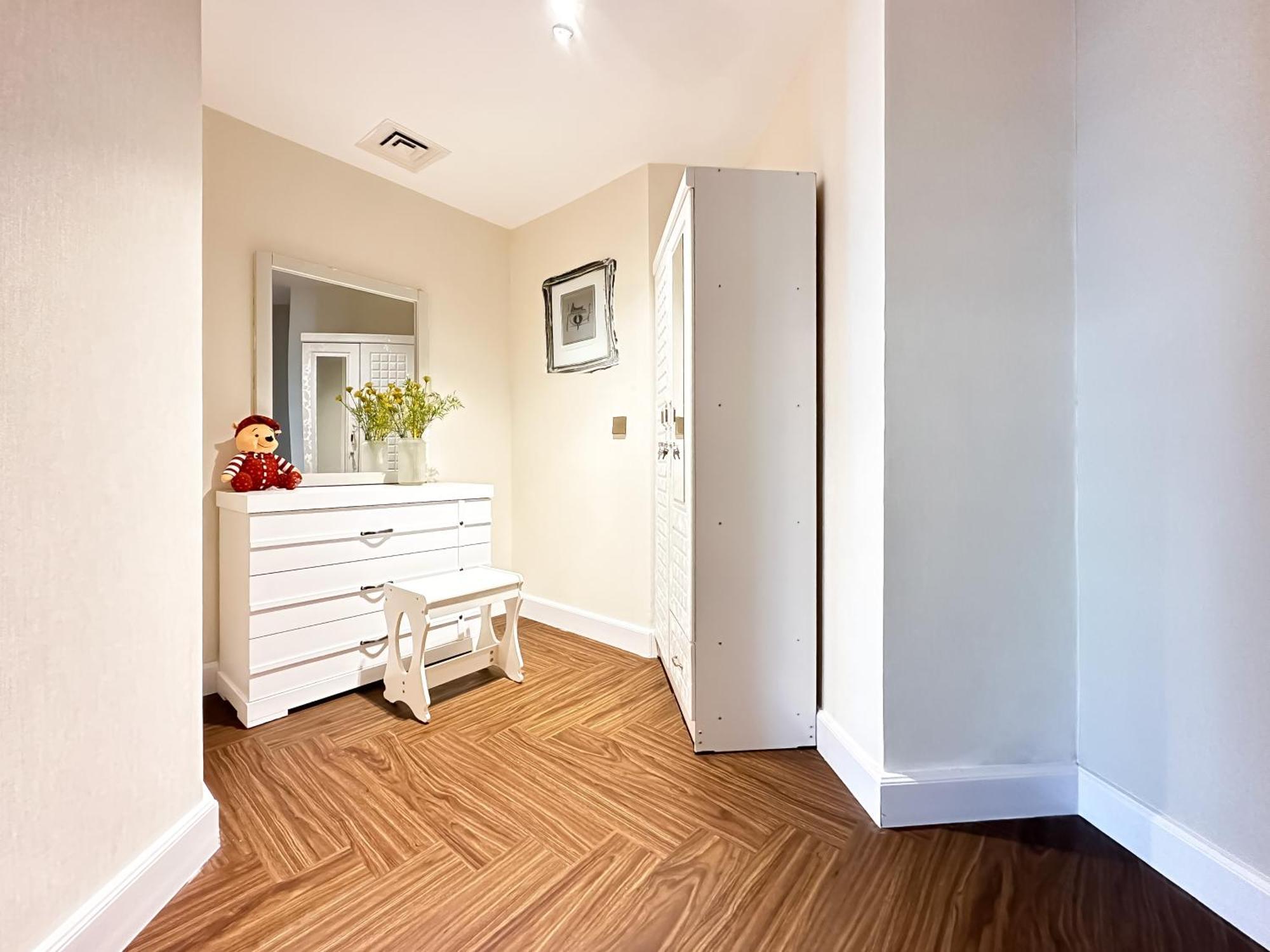 Apartment 3-bdr Marina Gem W Stunning Yacht Bay Views *