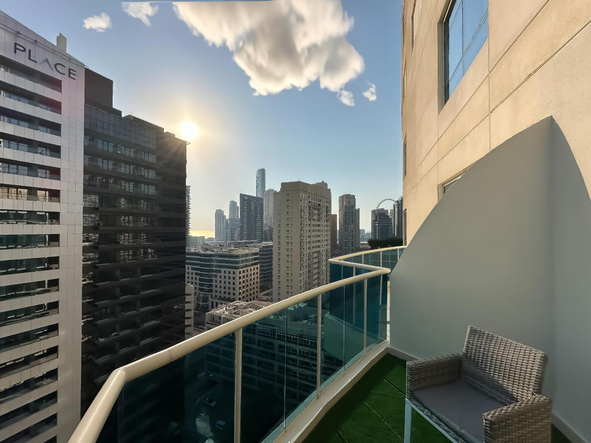 3-bdr Marina Gem W Stunning Yacht Bay Views