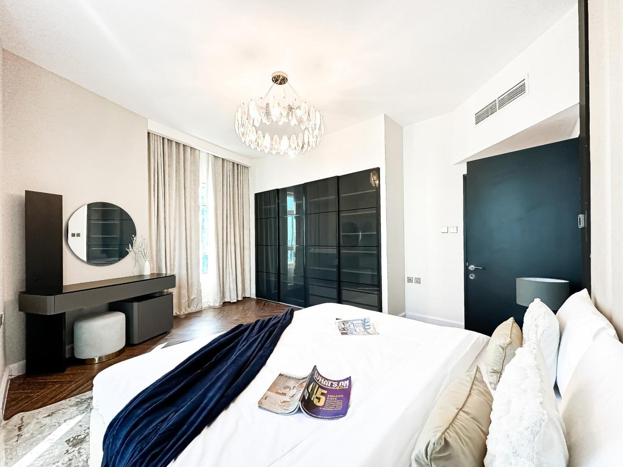 3-bdr Marina Gem W Stunning Yacht Bay Views Apartment Dubai