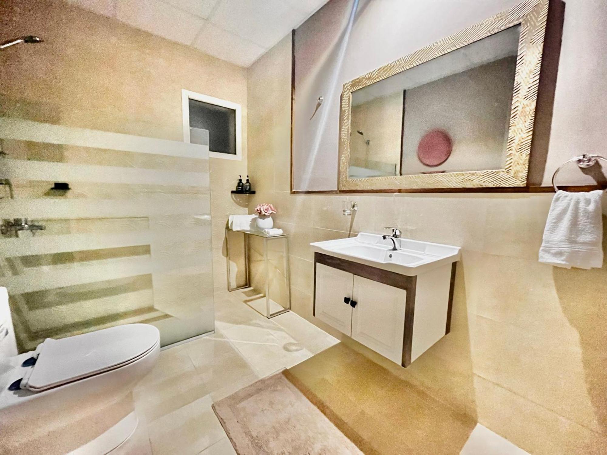 Cozy 4 Bedroom * Dubai