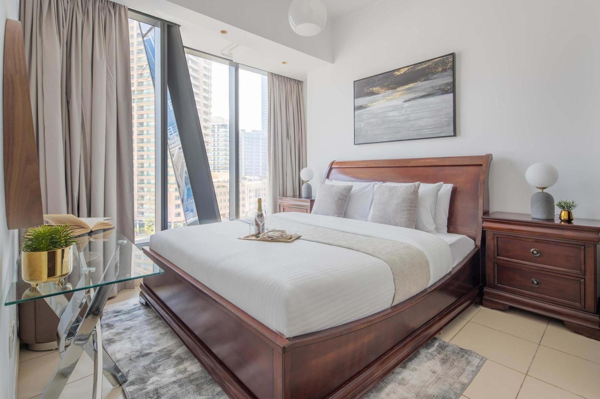 Apartment Frank Porter - Silverene Tower B Dubai