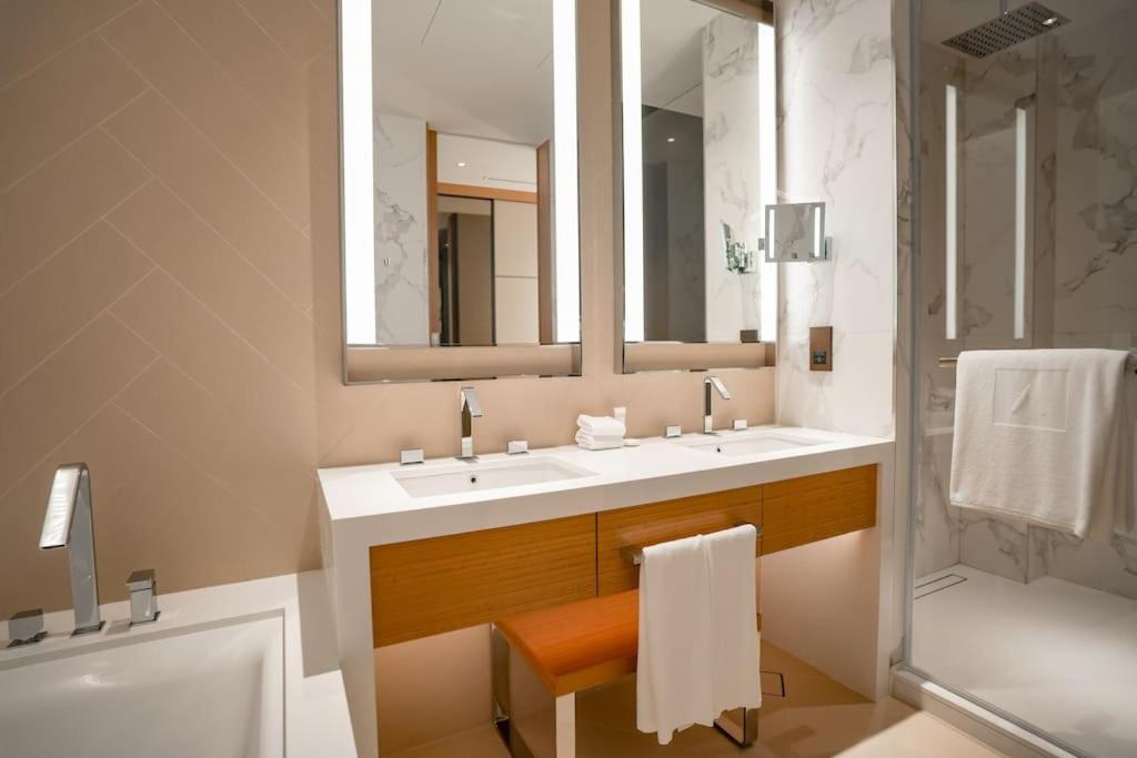 Address Opera 1br 54th Floor * Dubai