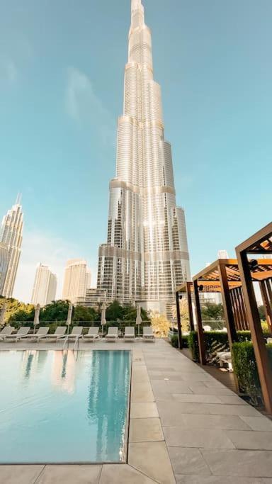 Address Opera 1br 54th Floor *