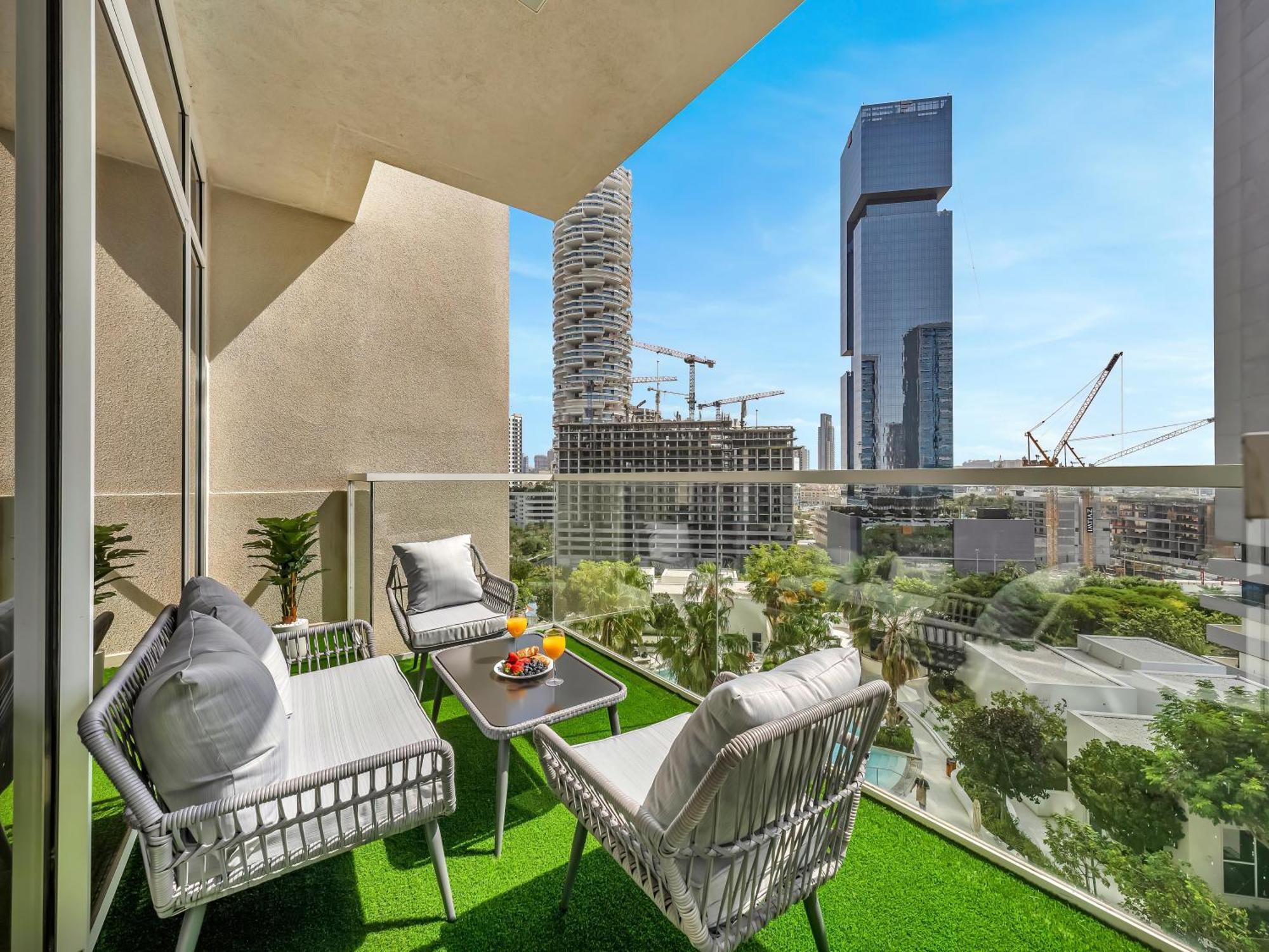 Smartstay At Zaya Hameni - Modern Luxury - Unique In Jvc *