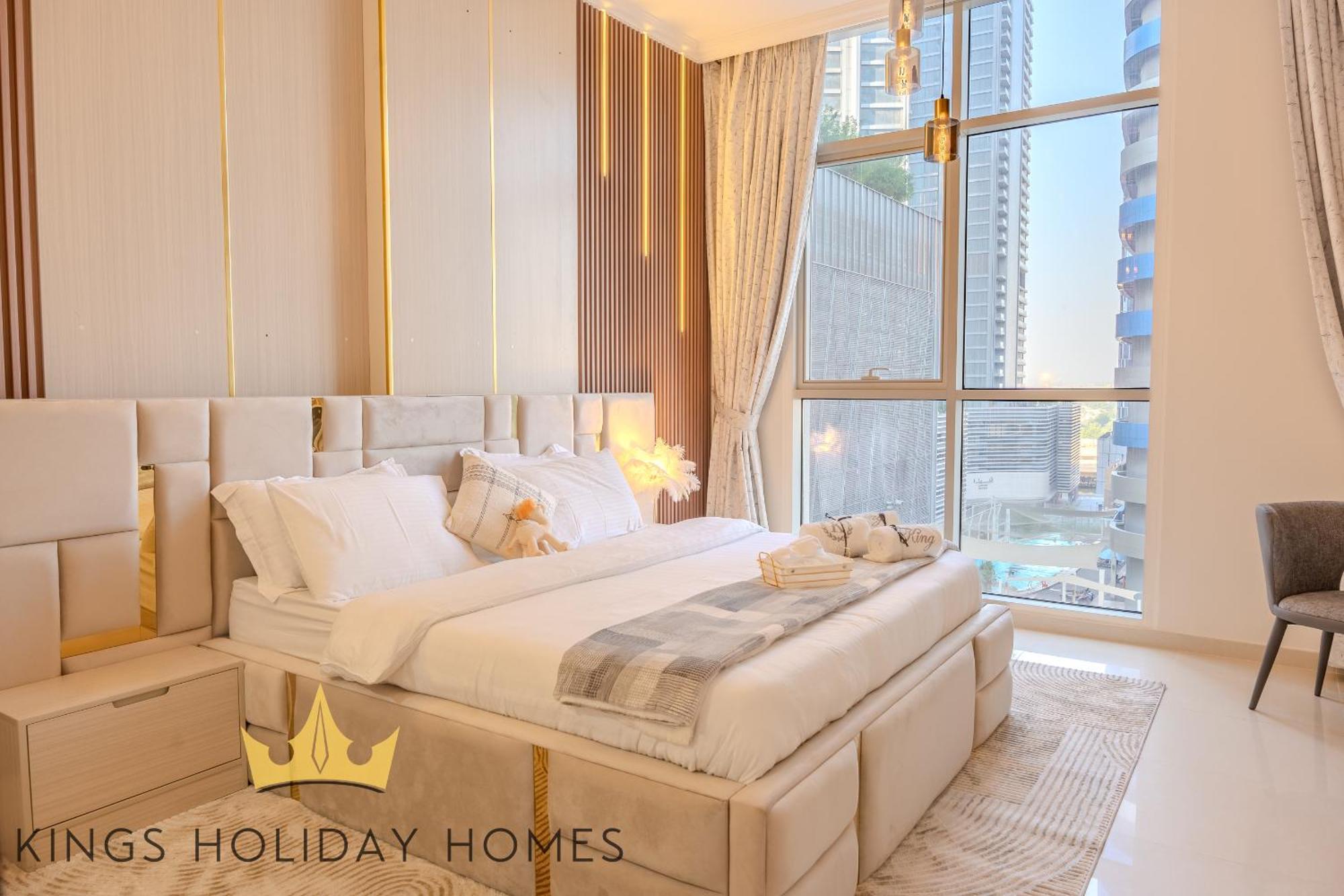 Guest house Royal Dunya Tower Burj Khalifa St Kings Dubai