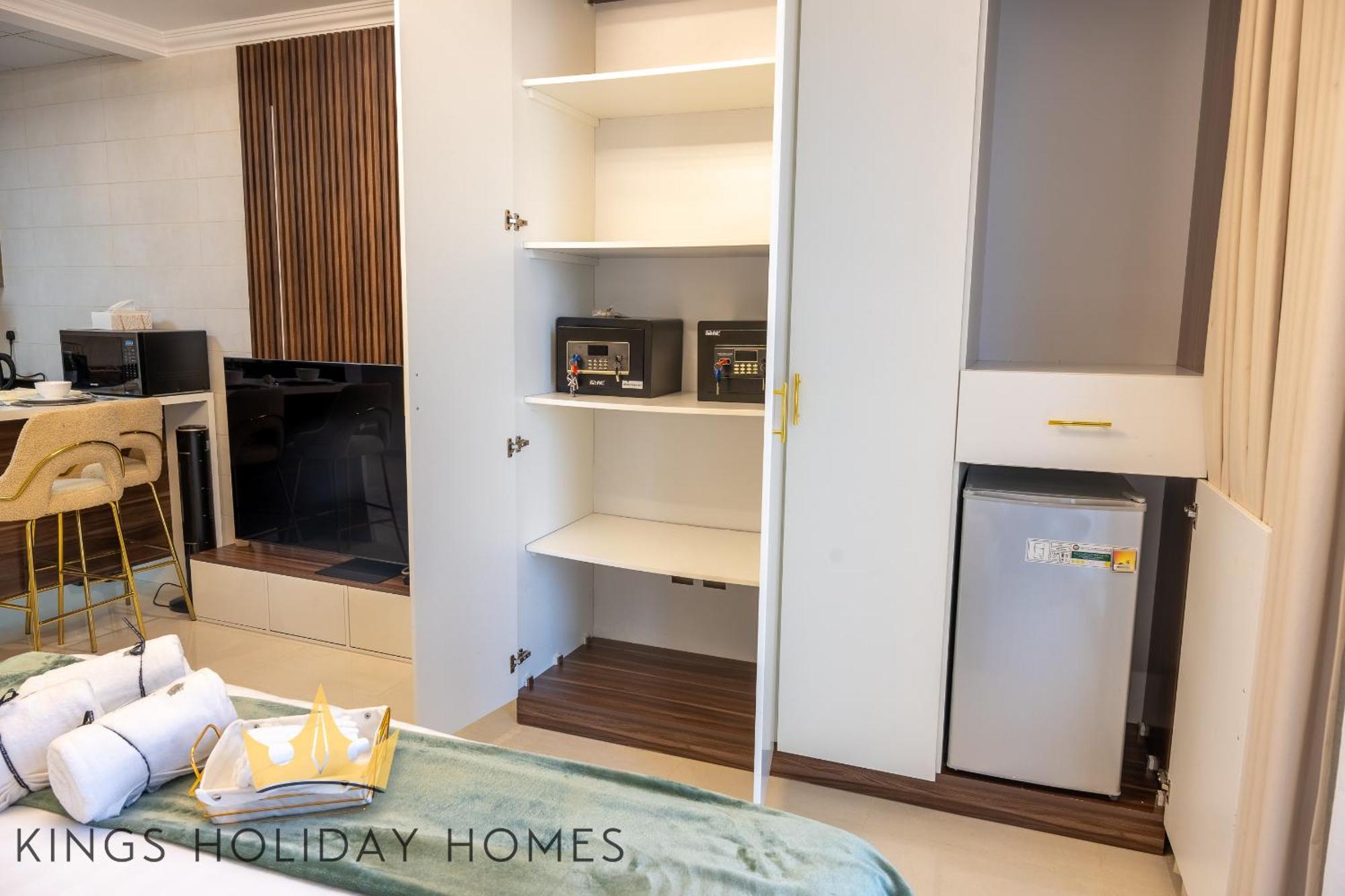 Dunya Tower 2 Downtown Burj Khalifa Street Kings