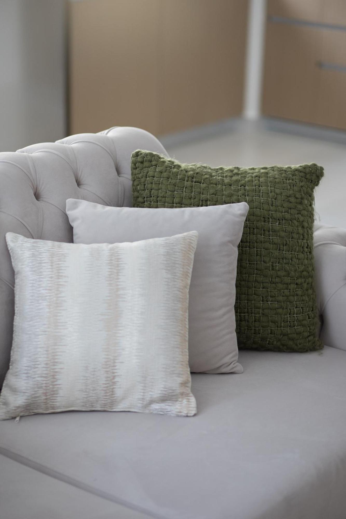 Premium White And Beige 3br In Creek Harbour Dubai