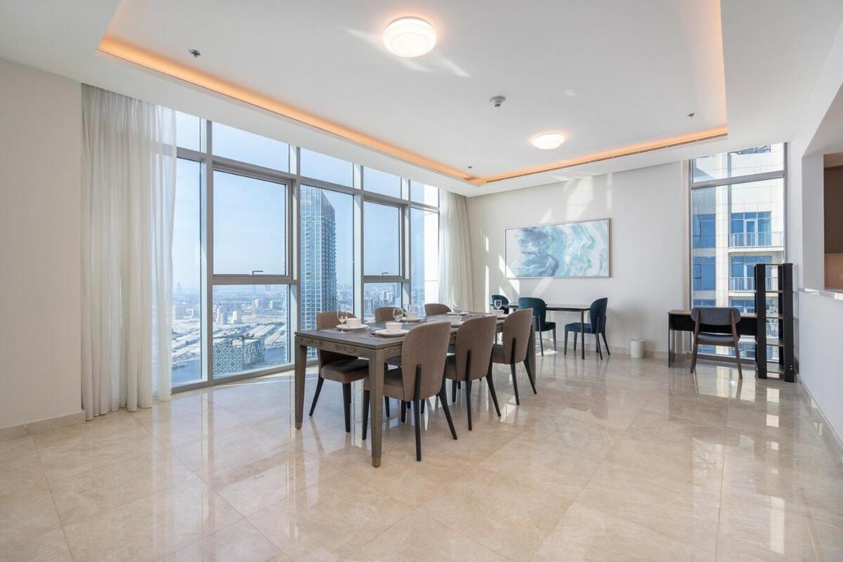 Airy 5-bedrooms At Harbour Views With Stunning Scenery Of Creek! Dubai
