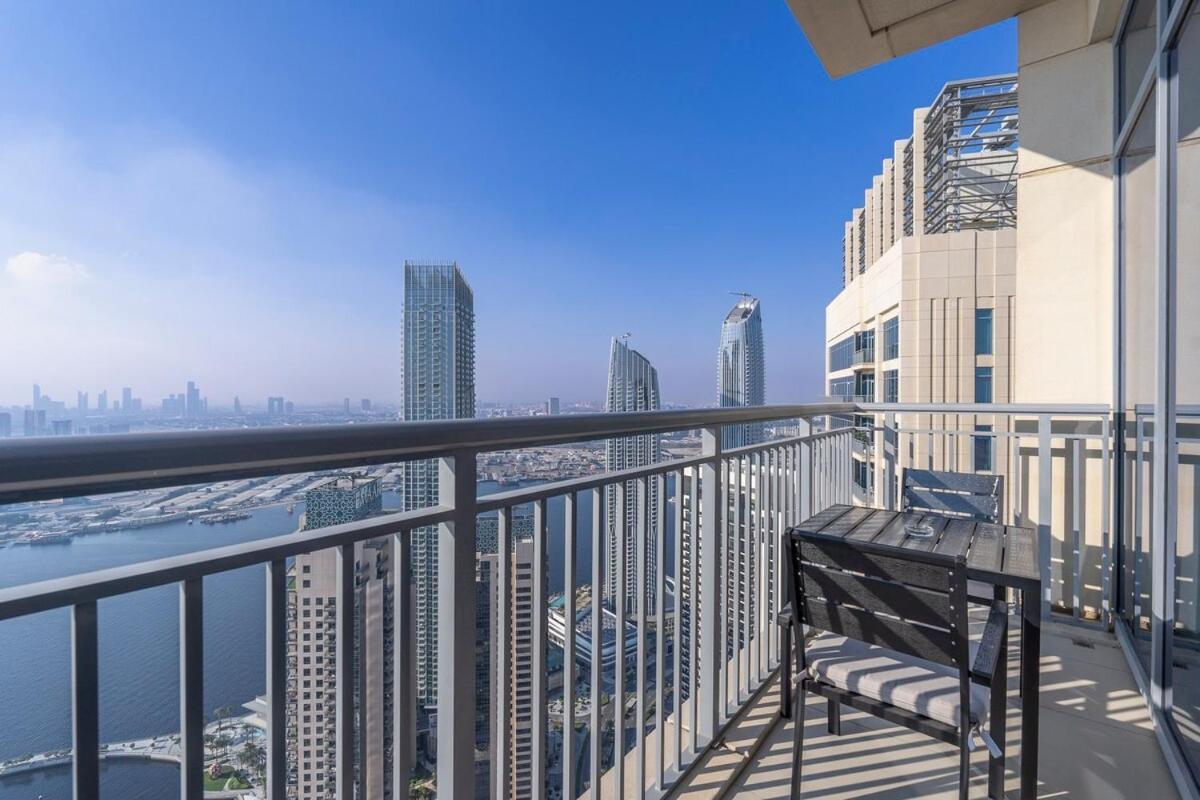 Airy 5-bedrooms At Harbour Views With Stunning Scenery Of Creek!