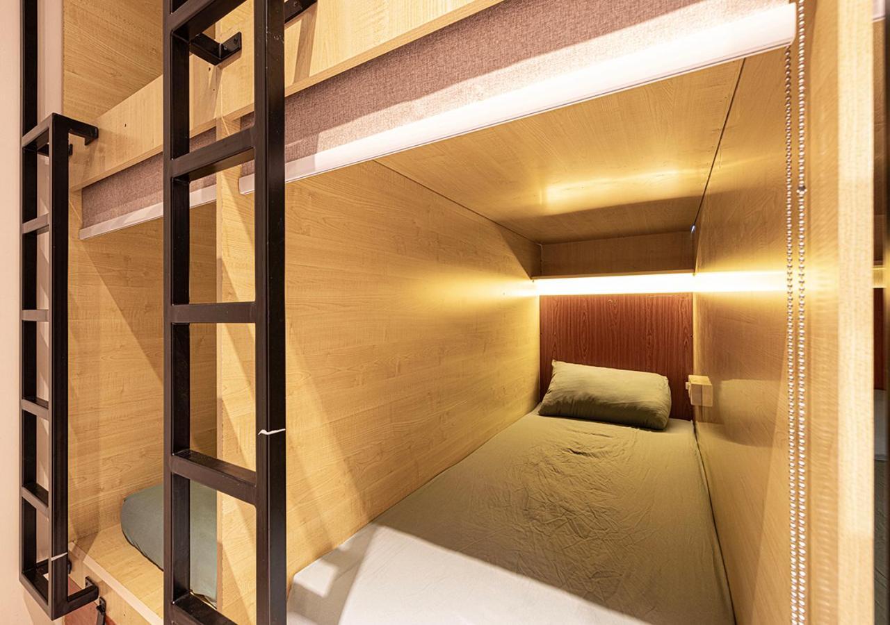 Next'house - Business Boulevard Host Hostel *
