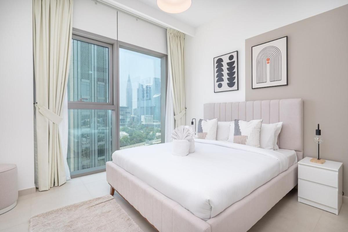 Apartment Luxurious 4-bedrooms Near Burj Khalifa And Mall In Downtown! Dubai