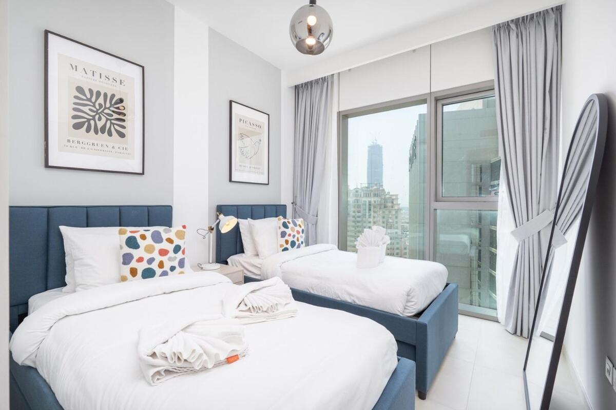 Luxurious 4-bedrooms Near Burj Khalifa And Mall In Downtown! Apartment