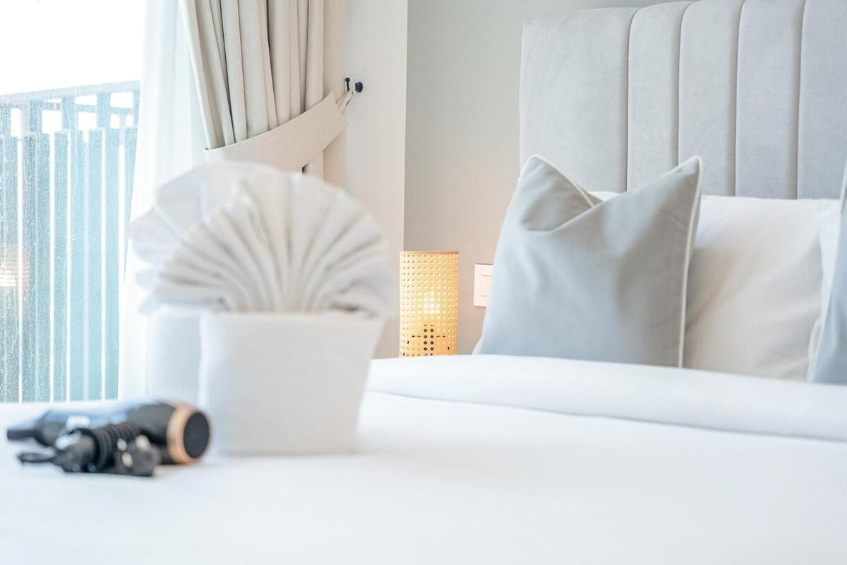 Apartment Luxurious 4-bedrooms Near Burj Khalifa And Mall In Downtown!