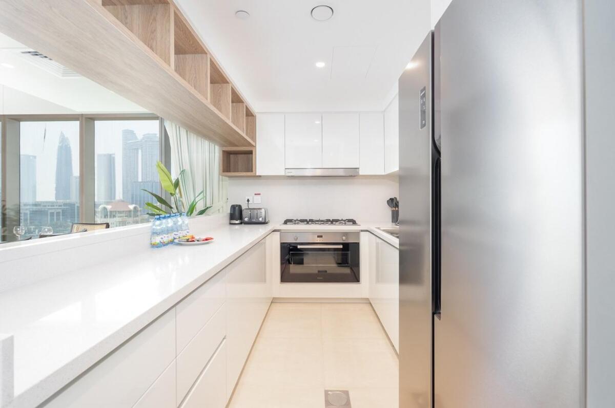Apartment Luxurious 4-bedrooms Near Burj Khalifa And Mall In Downtown! Dubai