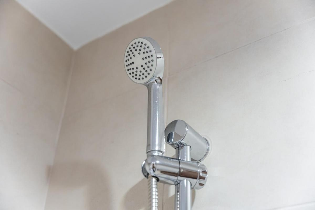 Classy 2-bedrooms With Vintage-inspired Furniture At Executive Tower M! Apartment *