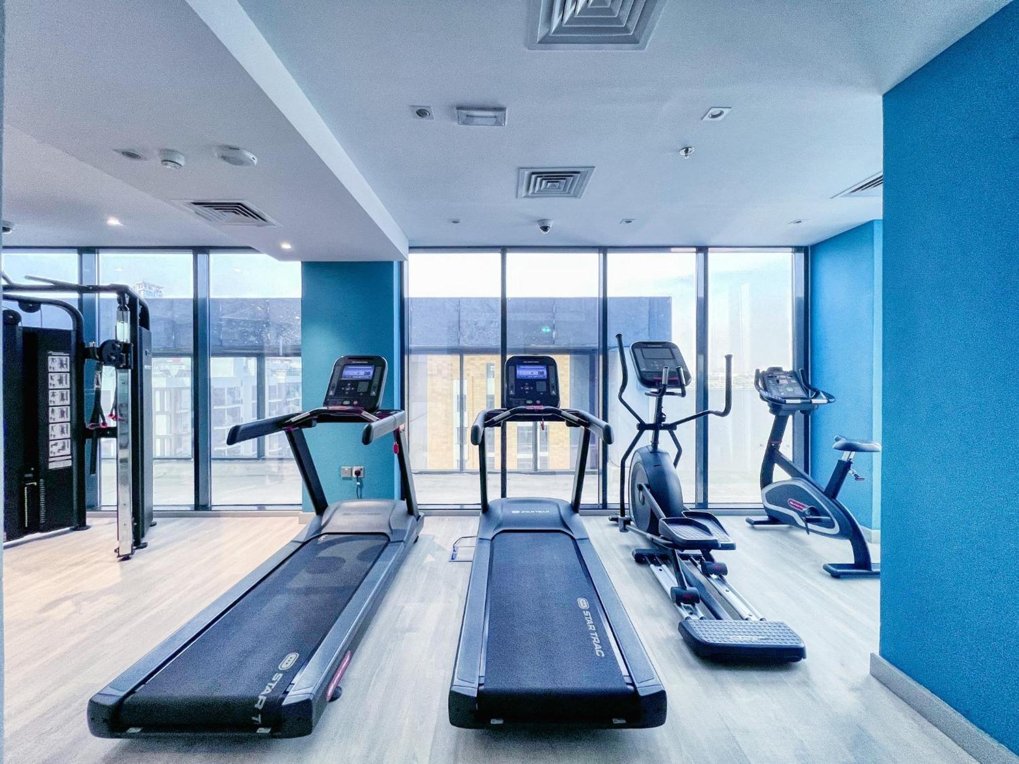 Dream - 2 Bedroom With Balcony & Pool Access, Azizi Riviera Dubai