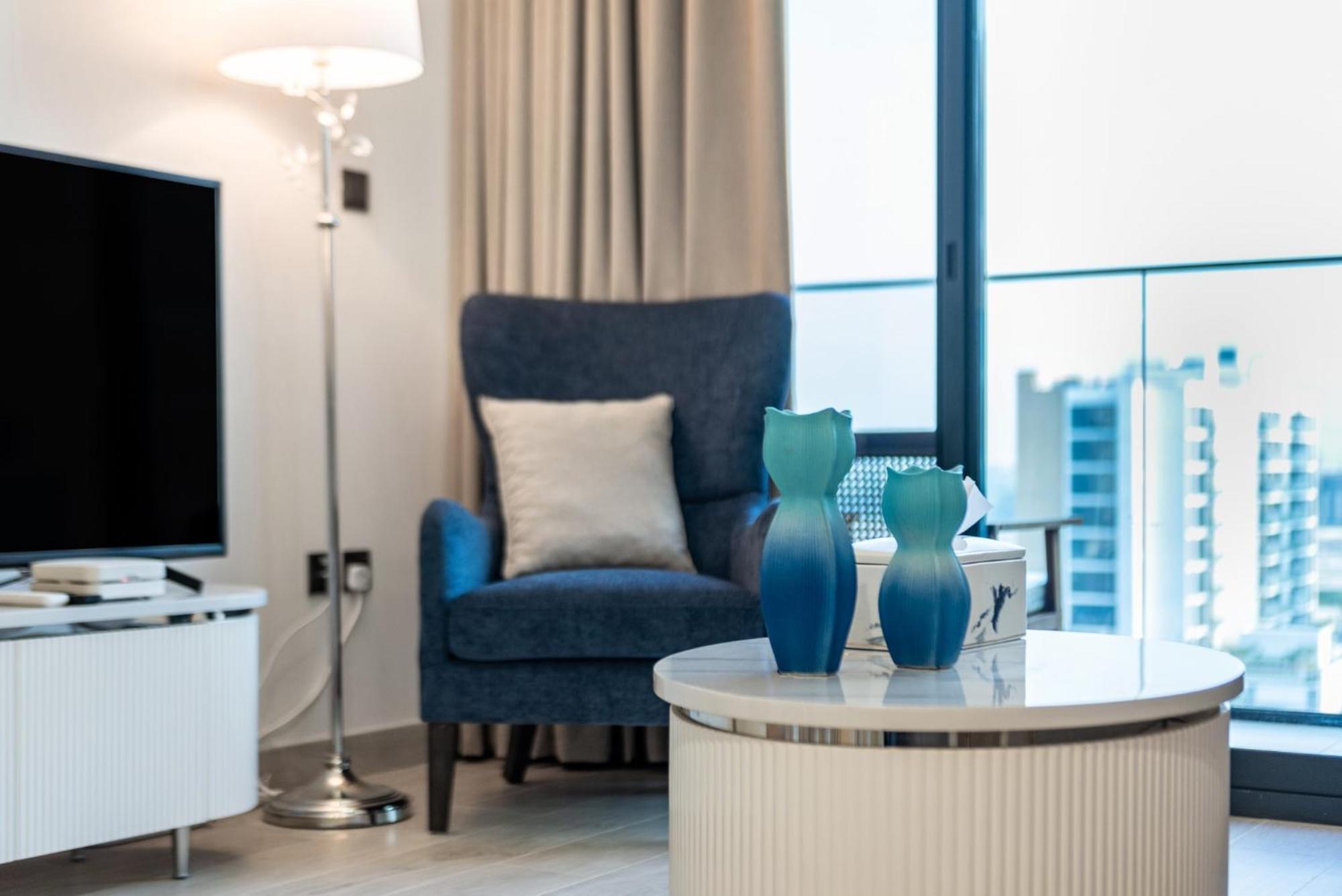Dream - 2 Bedroom With Balcony & Pool Access, Azizi Riviera * Dubai