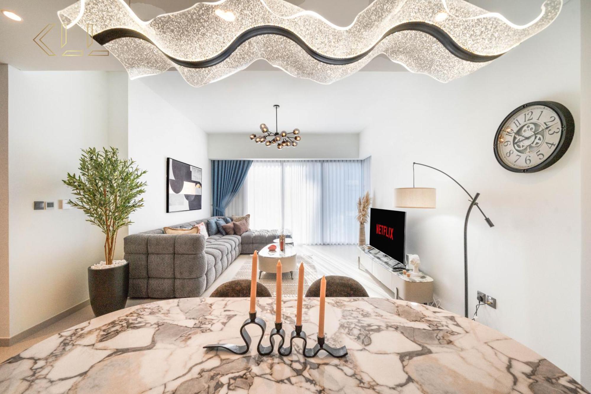 Luxury 2 Bedroom In Downtown Boulevard Views Apartment