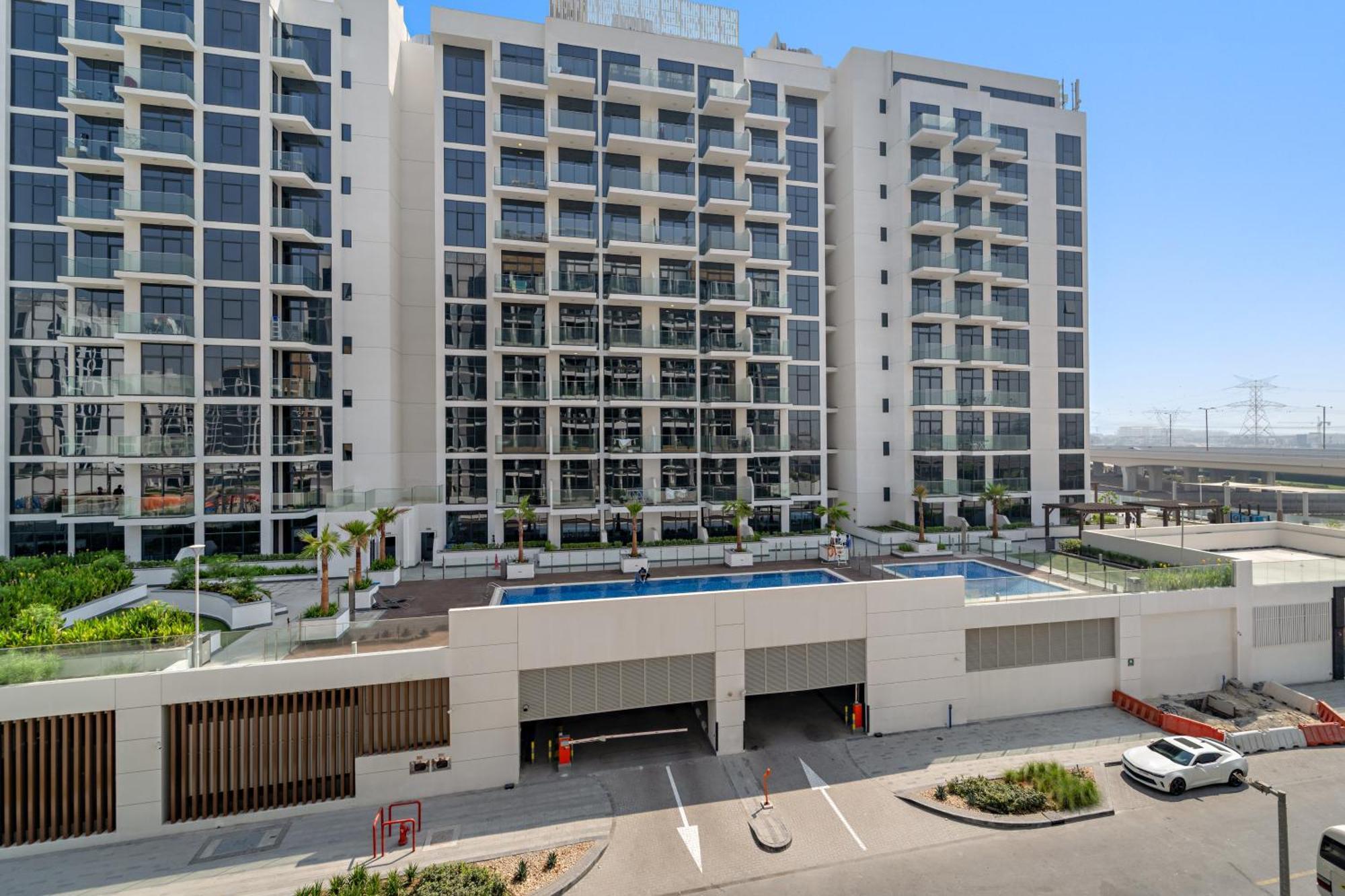 With Pool, Gym, Bbq Area And Playground Apartment Dubai
