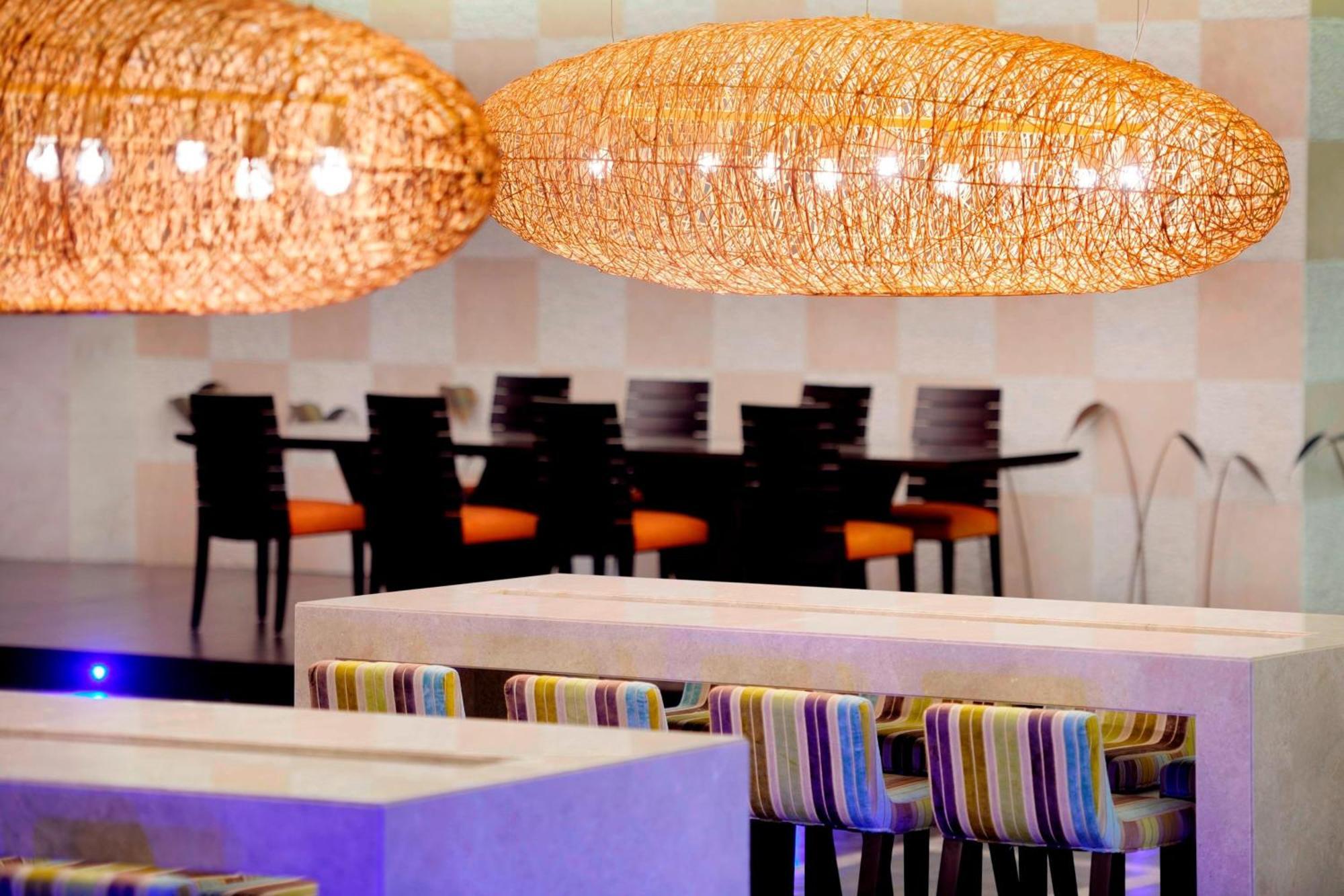 Marriott Al Jaddaf, Hotel 5*