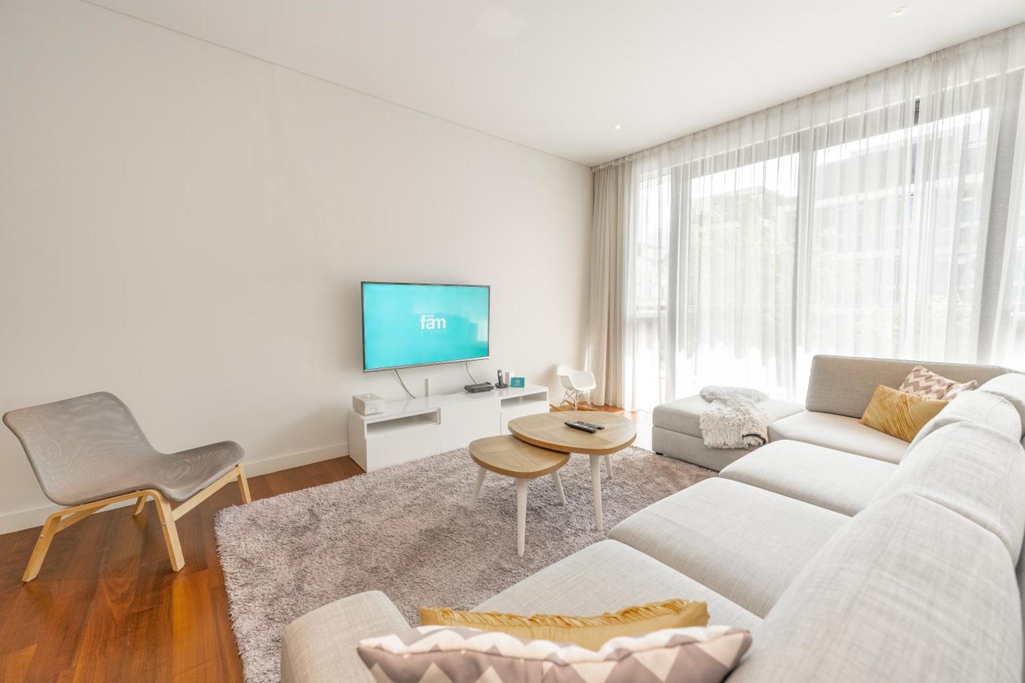 Apartment Fam Living - City Walk - Opulent Living *