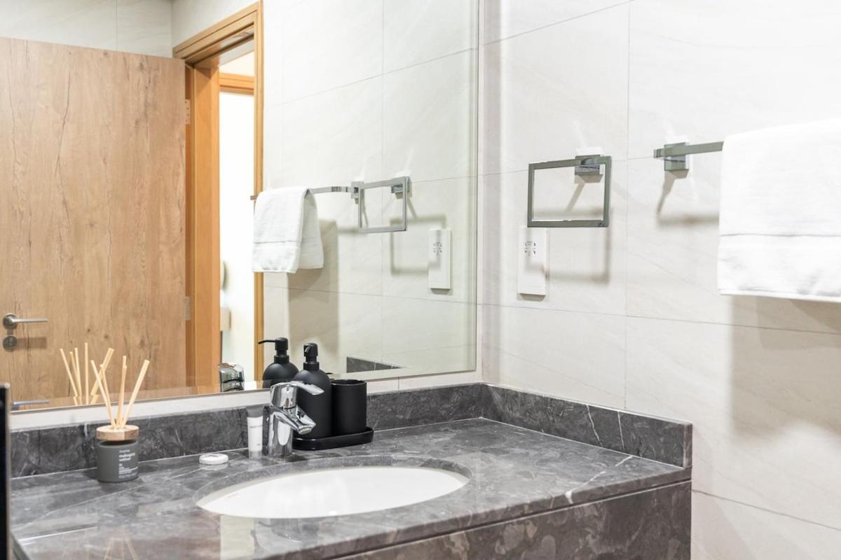 Trendy 1-bedroom In Business Bay Apartment Dubai